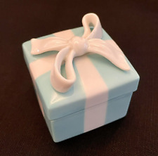 TIFFANY & Co. Bone China Mini Blue Trinket Jewelry Box Ribbon Bow 2