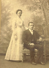 ANTIQUE CABINET PHOTO OF NICE WELL-DRESSED COUPLE PORT CHESTER NY 1890s GOOD picture