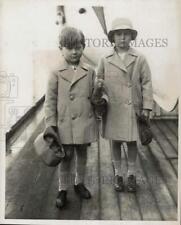 1927 Press Photo Master Barclay & Miss Rose Warburton aboard S.S. France, NY picture