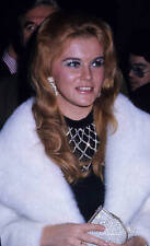 Ann-Margret Sighting at The Waldorf Astoria Hotel 1972 OLD PHOTO 4 picture