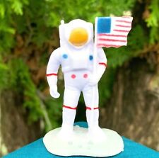 NASA Astronaut Holding American Flag PVC Model Modeling Action Figure picture