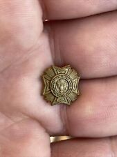 Vtg Veterans Of Foreign Wars Screw Back Pin VFW Member Lapel Badge w/ Maker Mark picture