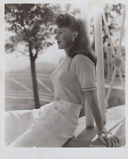 HOLLYWOOD BEAUTY GINGER ROGERS STYLISH POSE STUNNING PORTRAIT 1950s Photo C21 picture