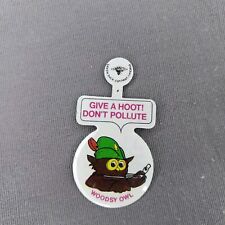 Give a Hoot Don't Pollute Woodsy the Owl Metal Tab Button 1970s Green Duck Co. picture