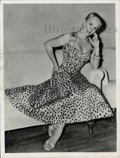 1956 Press Photo Actress Linda Christian Models Panther Print Gown, Rome picture