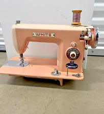 Vintage WHITE 65 pink De Luxe Push-o-Matic Japan SEWING MACHINE E-6354 singer picture