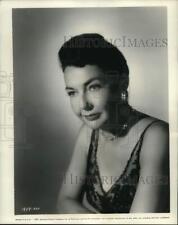 1957 Press Photo Actress Lynn Bari in 