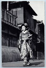 Japan Postcard Young Kyoto Geisha Wearing High Wooden Geta Costume Unposted picture