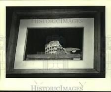 1985 Press Photo Stewart Duncan's Incidente Italiano at Mario Villa Gallery picture