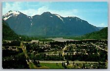 Hope British Columbia Canada Gateway Holidayland Snowcapped Mountains Postcard picture