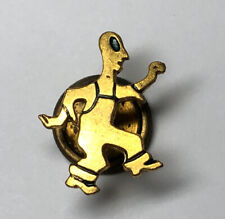 Early vintage Goon figurine lapel pin picture