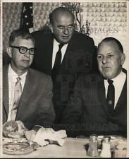 1958 Press Photo Houston Division Tidewater Oil executives - E.B. Miller, Jr. picture
