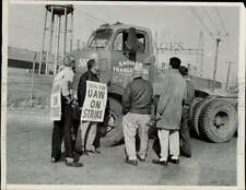 1964 Press Photo Striking United Auto Workers stop a truck in Chicago Heights picture