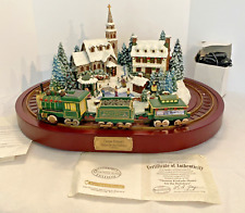 THOMAS KINKADE HOME FOR THE HOLIDAYS CENTERPIECE VILLAGE CHRISTMAS TRAIN WORKING picture
