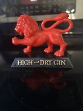 VINTAGE BOOTH'S RED LION ADVERTISING FIGURE, HIGH AND DRY GIN, ORIGINAL picture