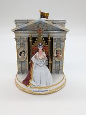 The Bradford Exchange Her Majesty Queen Elizabeth II Tabletop Sculpture 8.5