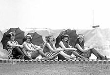 1922 Bathing Beauties with Parasols Vintage Photograph 13