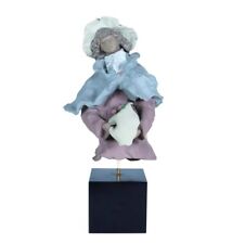 Lladro Goyesca Maggie #1751 Girl w/ Apples Rare limited Edition of 300 $1,190 picture