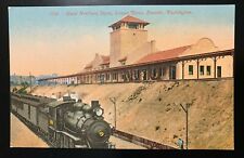 Postcard Everett WA - Great Northern Railroad Depot Steam Locomotive Train  picture