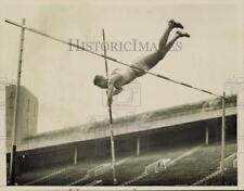 1932 Press Photo Jim Bausch, Olympic pole vaulting champion - nei03089 picture