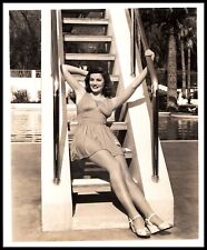 HOLLYWOOD Beauty GENE TIERNEY ALLURING POSE PORTRAIT 1940s ORIGINAL Photo 384 picture