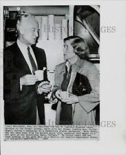 1958 Press Photo Blanche Sweet talks with Conrad Nagel at rehearsal in Hollywood picture