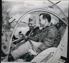 1964 Press Photo Capt Ed White & Lt John Tarn in helicopter training picture