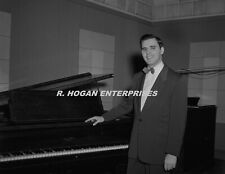 C. 1951 DOT RECORDS PIANIST COUNTRY MUSIC GALLATIN NASHVILLE TN 8X10 PHOTO F991 picture