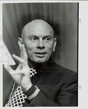 1975 Press Photo Yul Brynner, Russian actor, singer and director. - hpp36805 picture