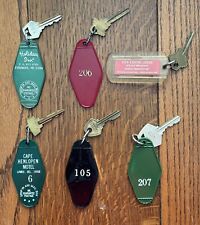 Lot of 6 - Vintage Hotel Motel Keychain Fobs & Keys (Holiday Inn & Other Motels) picture