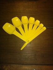 Vintage 1970’s Tupperware YELLOW Measuring Spoons Set of 7 Nesting on D Ring picture
