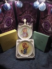 1981 & 1982 Avon Mother's Day Collector's Plates New In Box Lot Of 2 picture