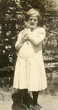 Z550 Vtg Photo EDWARDIAN GIRL HOLDING TINY KITTEN, CAT c 1910 picture