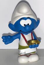 20822 Smurf with Winning Medal 2-inch Plastic Figurine Winner 2020 SMURFS SET picture