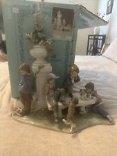 LLADRO:  Puppy Dog Tails, #01005539 picture