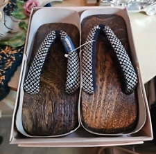 Japanese Traditional Wooden Shoes Wood Sandals ~ 19 CM ~ New in Box picture