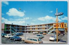 Vintage Postcard NV Reno Motel  Old Cars ~13397 picture