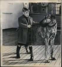 1947 Press Photo of the Largest great Dane at the time at 168 pounds with his picture