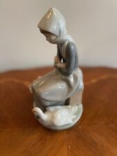 Lladro Porcelain Figurine #1267 Duck Seller - Girl w/ Ducks Mint picture