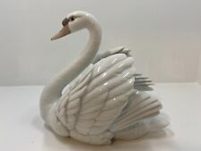 Lladro 5231 White Swan with Wings Spread 1983 Retired picture