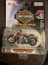 Harley Davidson Maisto 1:24 Die Cast Replica With Bonus Bar and Shield Included picture