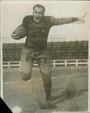 1930 Press Photo Fullback Hal Hatton in action carrying the ball - nea15028 picture