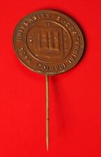 ANTIQUE 1701 - 1901 YALE UNIVERSITY BICENTENNIAL HAT PIN MEDAL COIN TOKEN RARE  picture