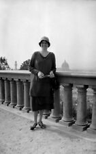 Q553 Original amateur FOUND photo NEGATIVE 1920s ? woman dress FLORENCE dome picture