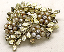 VTG Midcentury CORO Pegasus Clear Rhinestones Faux Pear Flowers gold tone BROOCH picture