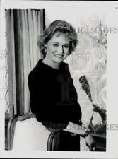 1984 Press Photo Actress Alexis Smith on 