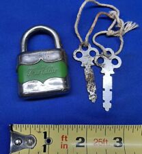 VINTAGE TRUE VALUE PADLOCK & 2 ANTIQUE KEYS In Working Condition picture