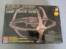 Star Trek Deep Space Nine Space Station Model Kit AMT/ERTL #8778, NIB, sealed. picture