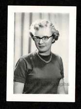 STUDIO PIC YOUNG LADY CURLY BLONDE PEARLS GLASSES OLD/VINTAGE PHOTO- A907 picture