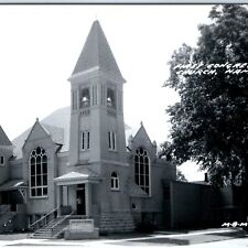 c1950s Hampton, IA RPPC First Congregational Church Real Photo Postcard A104 picture